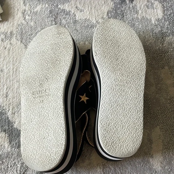 Gucci Black Velvet Platform Sandals Size 38